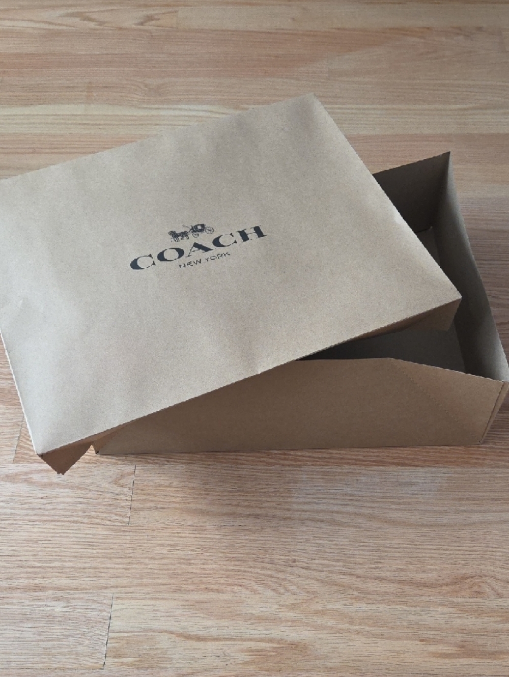Coach New York Brown Gift Box With Gift bag - Picture 2 of 4